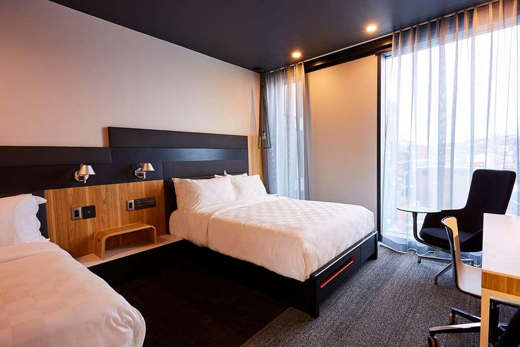 Alt Hotel Calgary East Village Bilik gambar