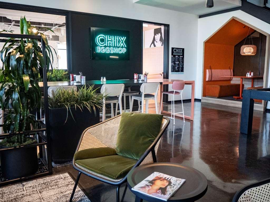 Alt Hotel Calgary East Village Restoran gambar